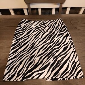 Jones New York Black and White Zebra Pencil Skirt